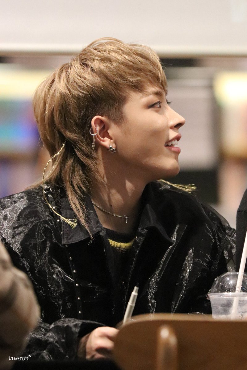 新品 シュリンク未開封　モッツ高須　HAIR hongjoong's light brown mullet was the softest hairstyles had you