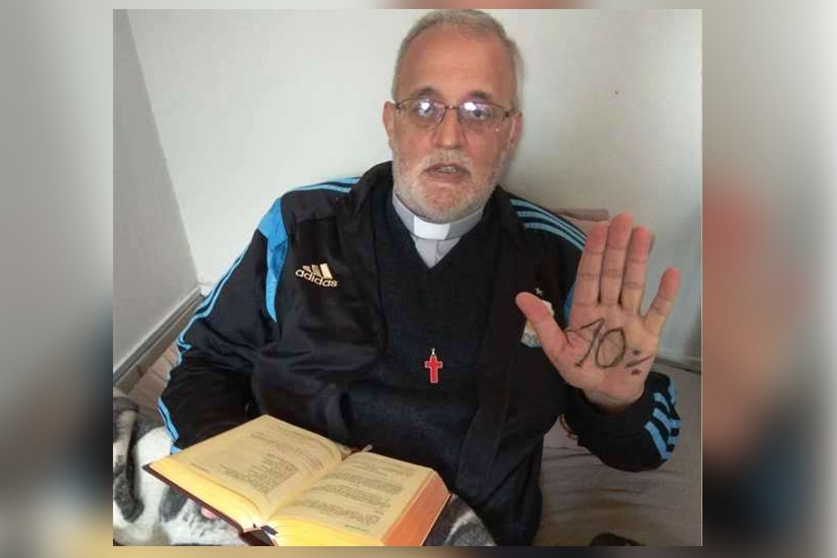 ginna_torrez's tweet photo. El #padreMateo está dando otra muestra de valentía al asumir un ayuno por el bien de la población. Hemos acompañado su lucha desde 2015 y lo seguiremos haciendo hasta destinar #10porcientoparasalud
https://t.co/STbOdveLq7
@elpaisbo 
@NuevoSurBolivia 
@lavozdetarija
@Tarija200 https://t.co/tqgM6w6ZbT