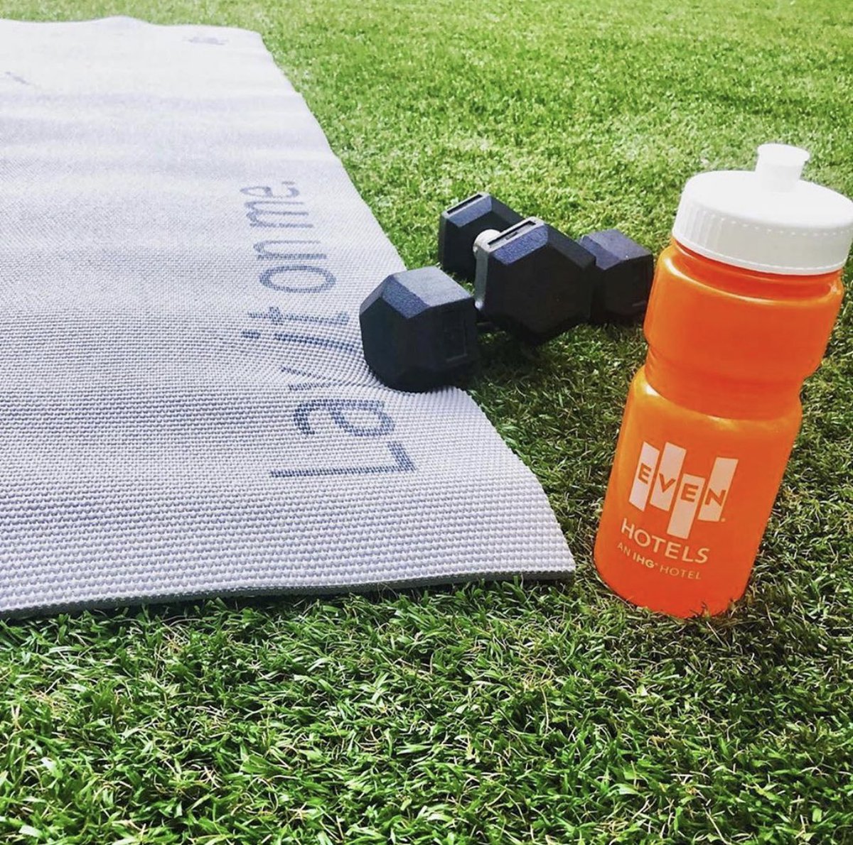 evenhotelsnyc's tweet photo. Be sure to workout, get outdoors, and get some vitamin D! ☀️ #stayactive. #evenhotels https://t.co/htJZdvWvD0