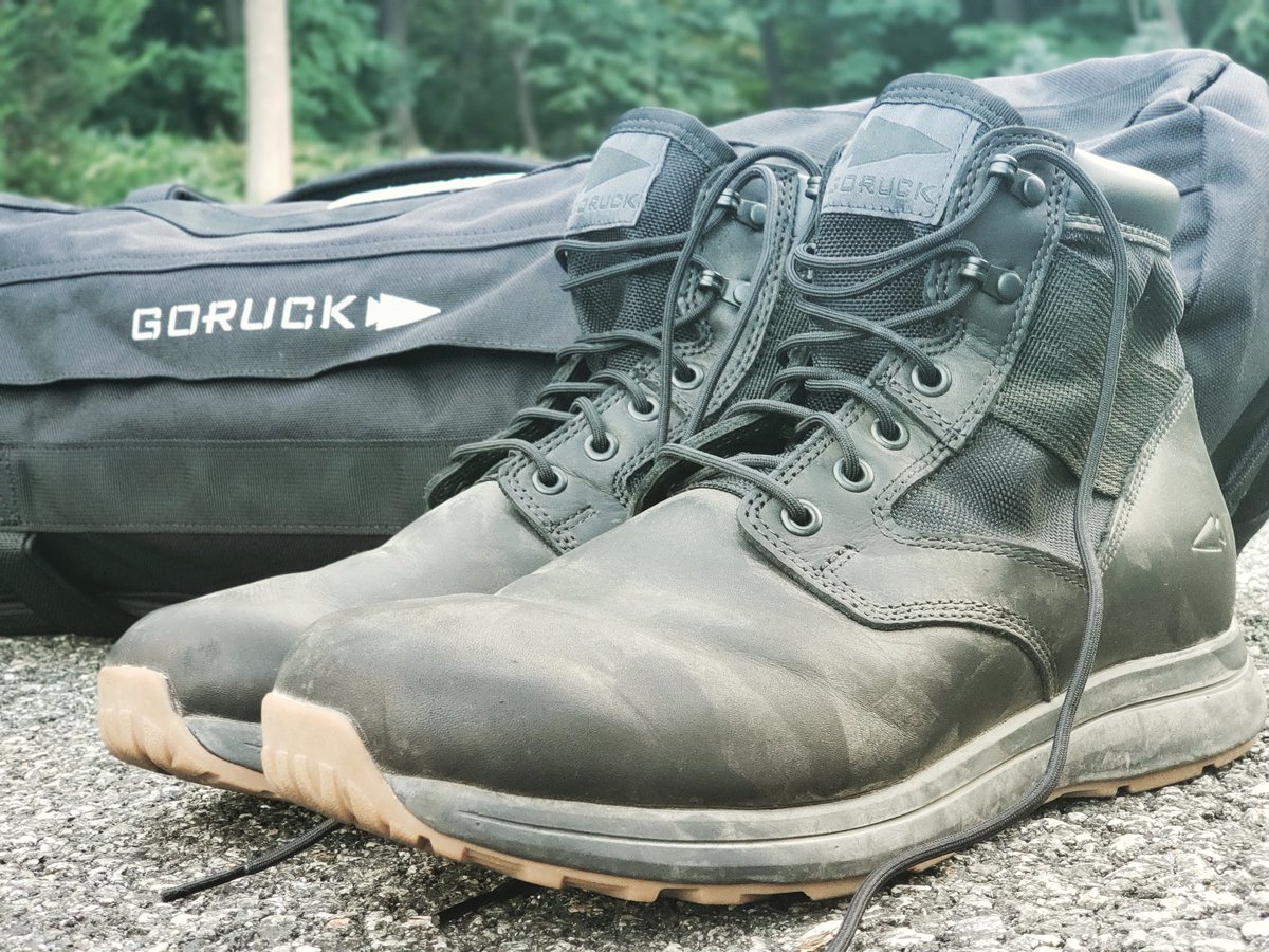 AndrewAgliata's tweet photo. MACV-1 and a 60 lb @GORUCK sandbag are a solid pairing for a Monday. Carpe fucking diem. 

#goruck #macv1 #boots #60lb #sandbag #carpediem #sandbagtraining https://t.co/5fCH5DO6iB