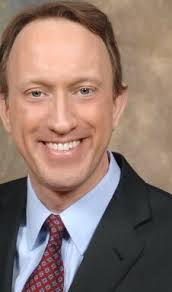 Paul Crosby, MD, <a href="/UC_Psychiatry/">UC_Psychiatry</a>, has been named president and chief operating officer of <a href="/LindnerCtrHope/">Lindner Center HOPE</a>. Founding president and CEO Paul Keck, MD, will continue as CEO. (Information from <a href="/uofcincy/">University of Cincinnati</a> College of Medicine Dean's List newsletter; UC photo.)