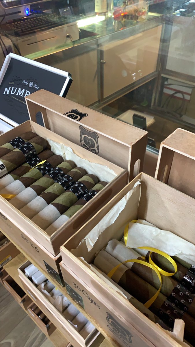 Cigars of the world 3 (@cigarsof) on Twitter photo 