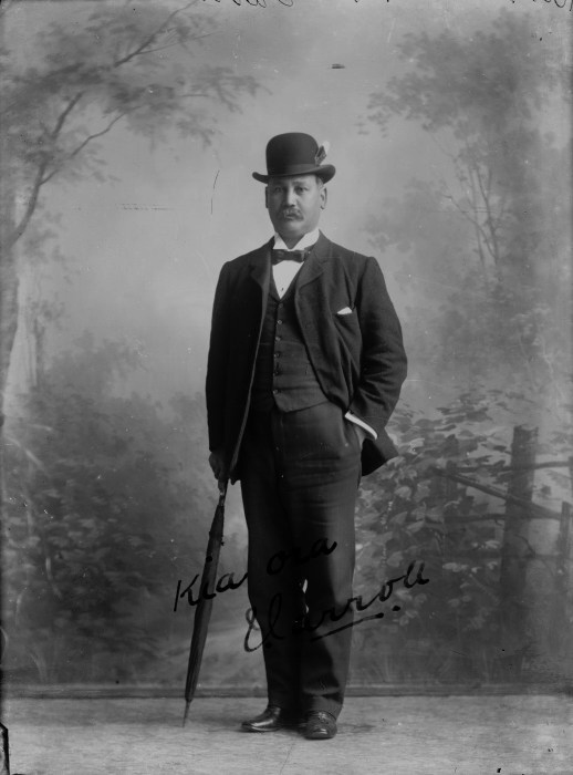 In the 1890s Richard Seddon, ‘not having his own hat handy... seized Mr Carroll’s black bowler with the huia feather in it, and Mr Buchanan, finding himself in a similar predicament, had to fit on Mr Duthie’s hat... roars of laughter greeted them in their strange headgear.’ [6/]