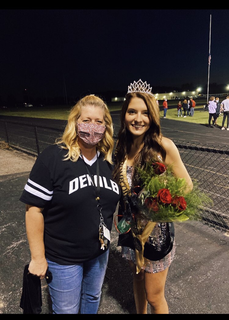 HCserep's tweet image. A BIG shoutout to @MrsDJBrown for putting so much time and effort into making homecoming so special! We appreciate everything you do!!🥰❤️