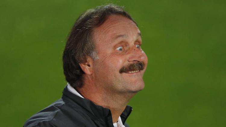 My current mood! #S04 #PeterNeururer #RoyalBluePride #Bundesliga #SoccerIsLife https://t.co/jaagMxmDTg