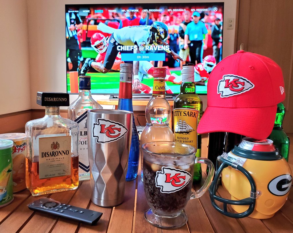 UchiKenPOP's tweet photo. 🏈グッモーニンございますで☀️
🌜レッツ!!マンデーナイト!!🍸🍺

      #CHIEFS 🆚 #RAVENS

#ChiefsKingdom
#KansasCityChiefs 
#NFL #NFLTwitter 
#NFLGamePass #アメフト
#MondayNightFootball
#チーフス #レイブンズ https://t.co/aMAJj49zAn
