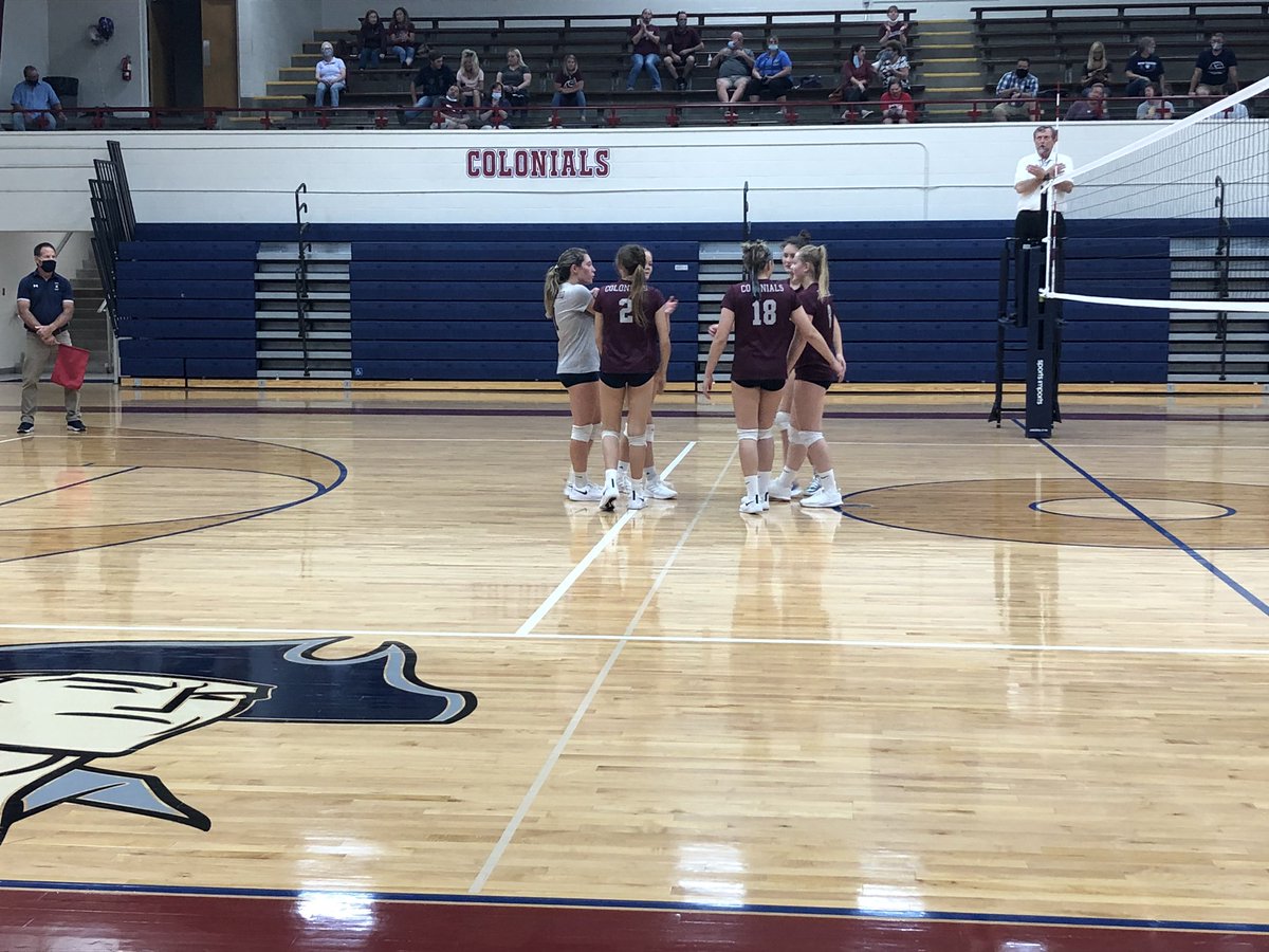 NewOx_Athletics's tweet image. After dropping the second, the girls comeback with a 25-9 third set!