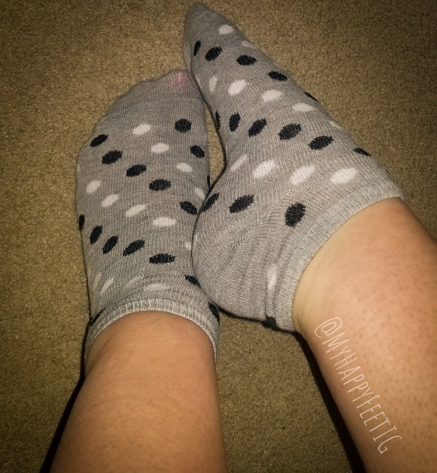 MyHappyFeetIG's tweet photo. You know you want to smother yourself in these smelly, dirty, girly polka dot socks. Buy them here, easy and discreet. https://t.co/ZBlgDuc3PA

#anklesocks #girlsocks #dirtygirlsocks #polkadots #dirtysocks #wornsocks #usedsocks #smellysocks #socksandcocks https://t.co/GU1aWiWSe7