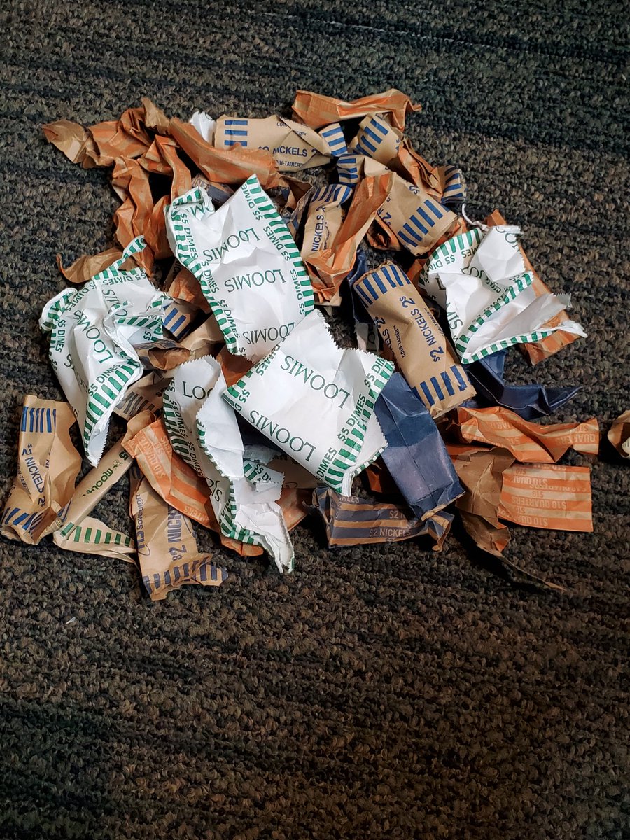 ShortWalk_S's tweet photo. Battle Damage......lol #CoinRollHunt https://t.co/aRltJWmKgj