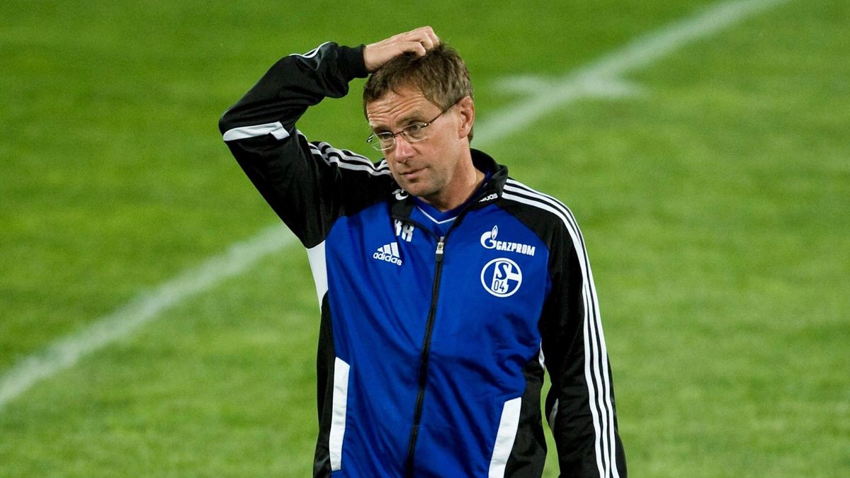 Well, apparently earlier today, Ralf Rangnick ruled himself out of the running for the vacant head coaching job at FC Schalke 04. That sucks. If that's true, then I say... #S04 #RoyalBluePride #Bundesliga #SoccerIsLife https://t.co/pr6VP6aGuP