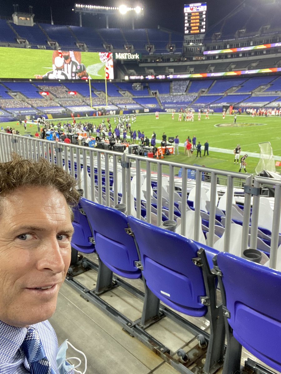 Steve Young tweet media