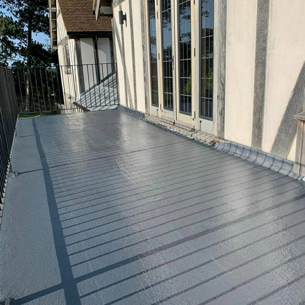 RestecRoofing's tweet photo. Did you know Flexitec 2020 is ideal for balconies? It's hard-wearing, durable, can be walked on 30-60 mins after application and is available in a range of anit-slip finishes #balcony #restec #Flexitec2020 #liquidroofing #GRP #UKmade https://t.co/aQGIpnl6n5