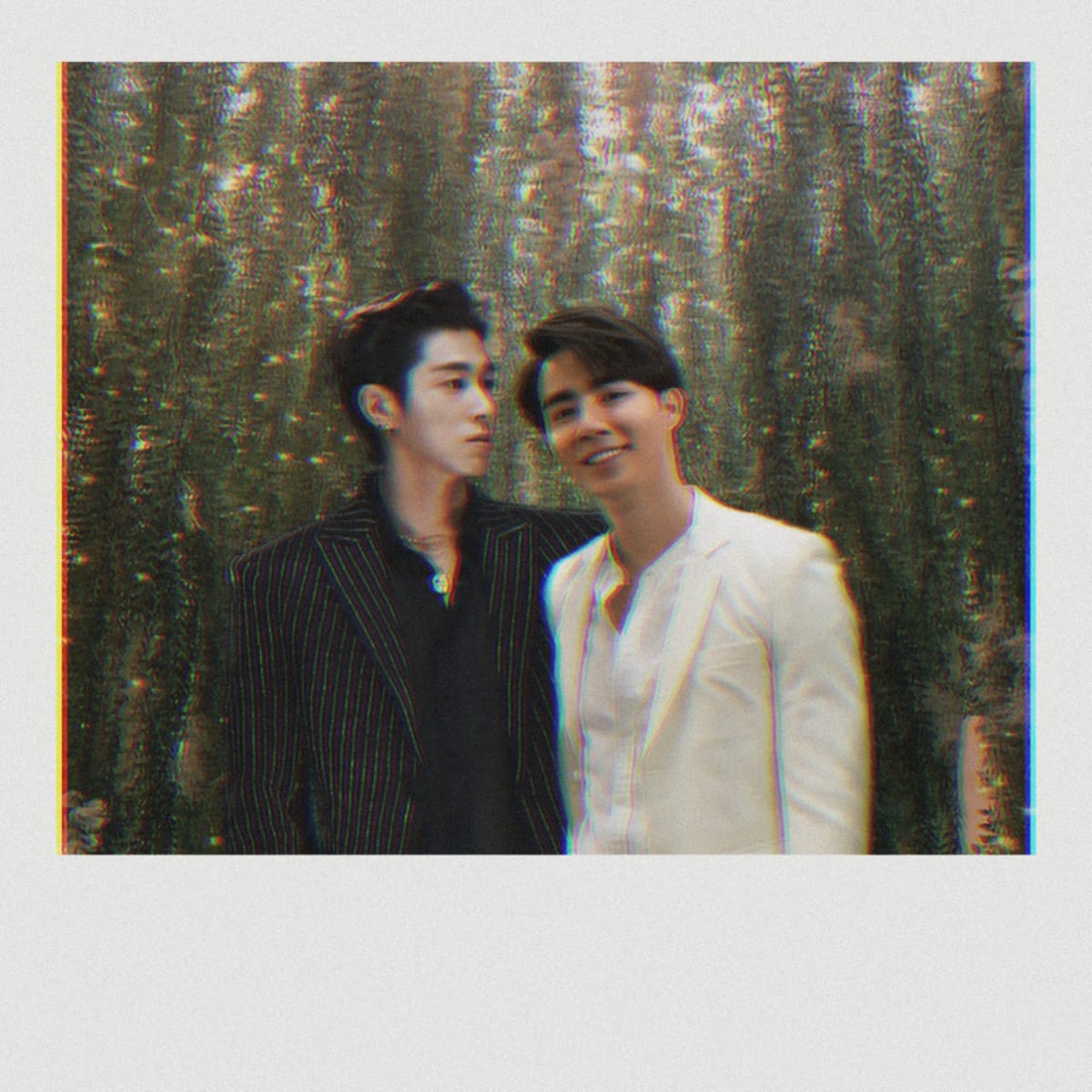 kanaphanputra's tweet photo. Semenjak temenku (rp Yunho) cpan sama Zee di aku rpnya, aku jadi ga bisa liat ZeeSaint as couple 😭😭 https://t.co/ABhbxyoun4