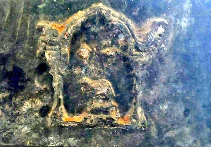 Hence in the period of The great Kalinga king Vajrahasta Deva. some of vaidumba people settled in kalinga*They started a community called  #Sani which literally means slave of God.Continuing frm that age they used to include themselves with temple rituals of vamsadhara base12/n