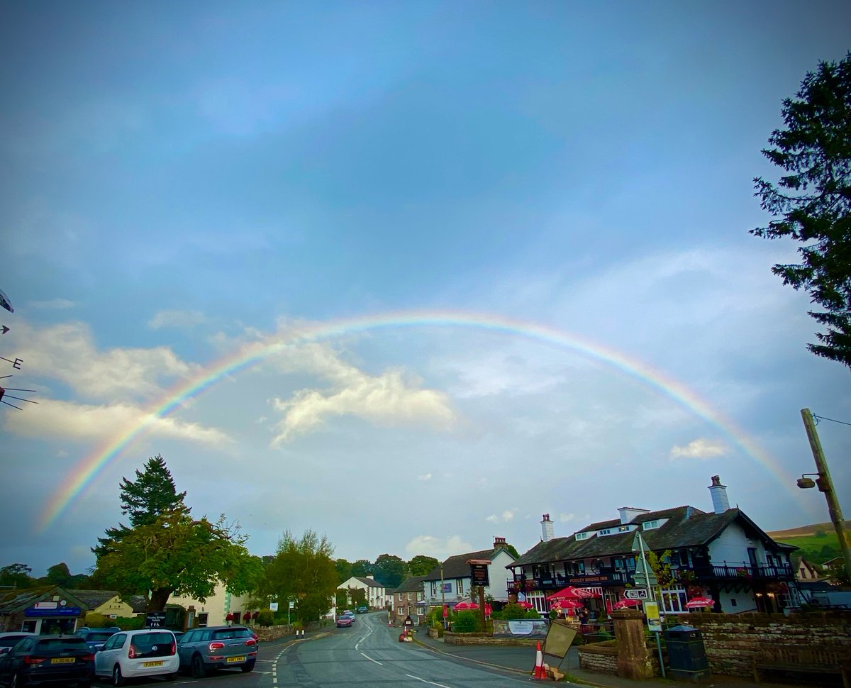 CrownPooleyB's tweet photo. The rain is always worthwhile when it’s followed by the most beautiful rainbow, stretching from one end of Pooley Bridge to the other 🌈 
Happy Tuesday. https://t.co/T0Iw4DbyDd