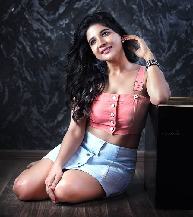 EjD9I-7UcAI6pWc?format=png&name=900x900