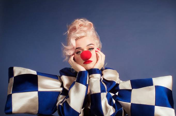 PacGuzi's tweet photo. @kponcharts @katyperry @CapitolRecords @katyperryforum @KatyCatsComNews NOT THE END OF THE WORLD https://t.co/9OFryfx21c