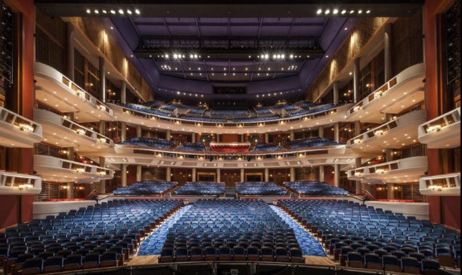 multiteatro's tweet photo. 📣 Informa el productor Claudio Berraud que a partir de junio 2021 comenzará a programar giras teatrales, musicales y conferencias por el estado de Florida, EE.UU.
El colega envía imágenes y ofrece su contacto a quienes pueda resultarle de interés: claudio@anclaproductions.com https://t.co/uPvPq9tAKD