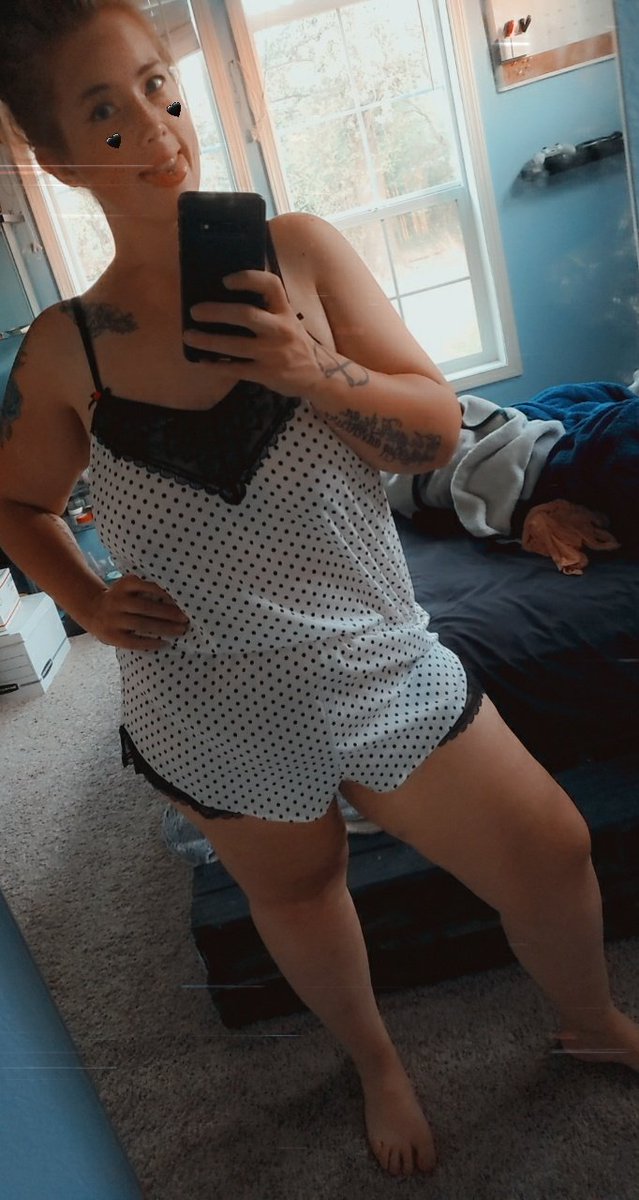 ginger_curvy's tweet photo. Had some fun taking pictures in this😍 want to see more?😘 
I have a few slots left. 10% off 🤗😘
https://t.co/AlinIgqLNE
#onlyFans https://t.co/Cd4hQAVM2E