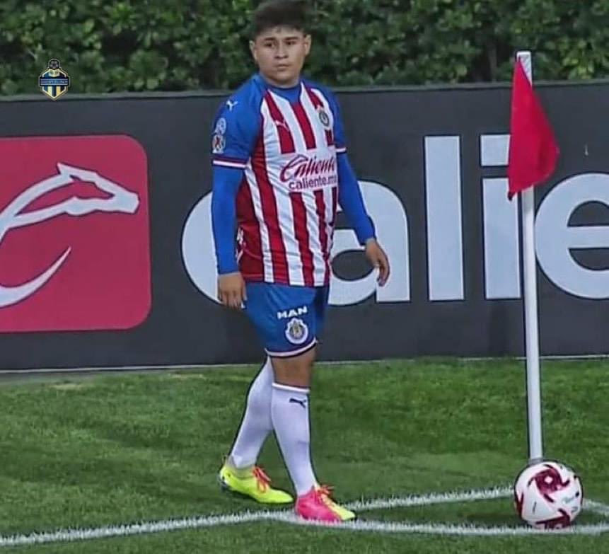 Así se verían estos jugadores si tuvieran sobrepeso.