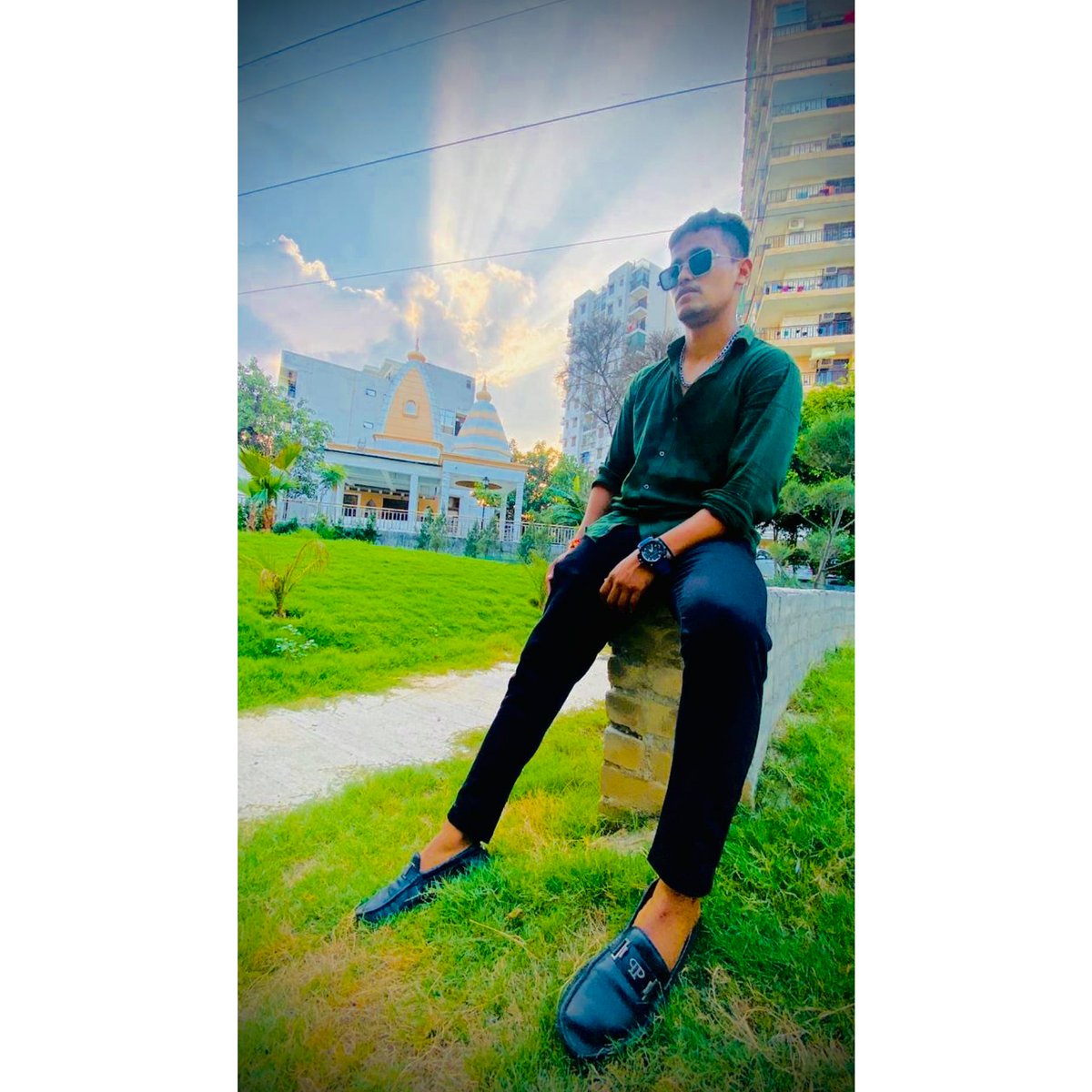 me_rahulsaini's tweet photo. YOUR ATTITUDE 
DECIDE YOUR FUTURE.
#rahulsaini  #desifashion #desilife #nevergiveup #noexpectations #lovemywork #dancing #lovedance #dancelife #danceismylife #jollynature #myway #likeforlikes #followforfollowbacksfortagsfollow https://t.co/8qSyyGA1Bd