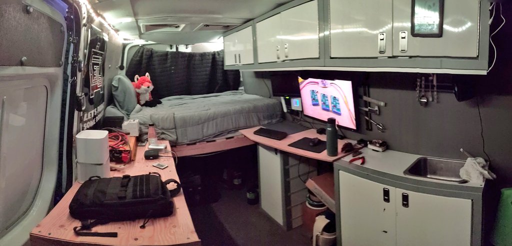 GlytchTech's tweet image. The end of the build is in sight :) 

This van has been home for the past couple weeks, but now it&apos;s finally starting to feel like it.