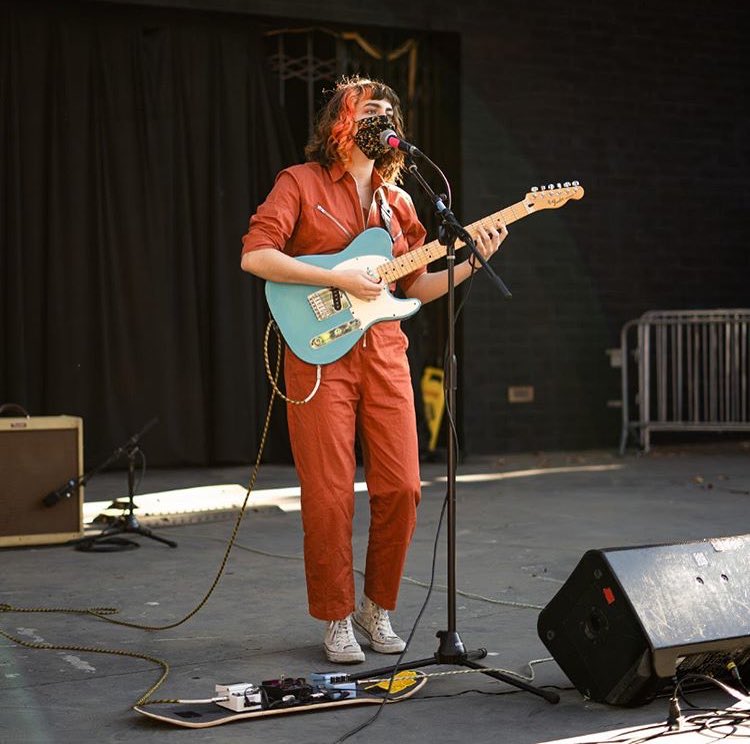 livestream round TWO and this time it’s a benefit !!
photo by Robert Aaron Nuñez