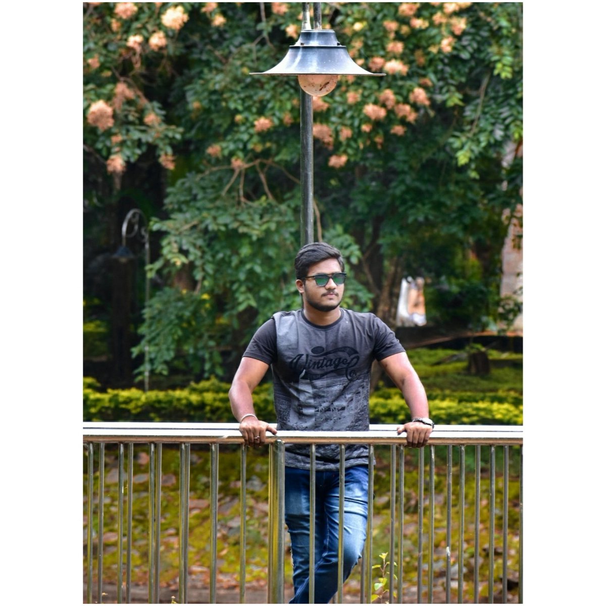 balyappa's tweet photo. ಹೆಜ್ಜೆ ಹಿಂದೆ ಇಡದಿದ್ದರೆ,
ಒಂದು ಹೆಜ್ಜೆ ಮುಂದೆಹೋದಂತೆ... @balyappa @RahulGandhi @HariPrriya6 @narendramodi_in @hd_kumaraswamy @BSYBJP https://t.co/mWaJ5mjcp8