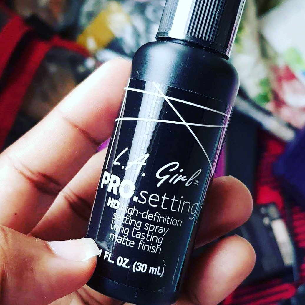 Secret of long lasting makeup is out 😍 <a href="/lagirlindia/">Dayan Diaz</a> Pro Setting HD Matte Finish Spray sets makeup all day long 💦 plus it's Parabens and fragrance free too 👍
#midasbeautymart
#midaskochi
#MidasBeautyLab 
.
#LAGirlCosmetics #LAGirlPrimerSpray #LAGirlSettingSpray #LAGirlIndia
