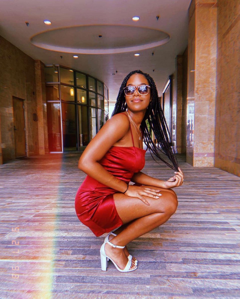 queen_sc17's tweet photo. yesterday was my birthday. 🥀✨ https://t.co/wPpCJCv4QQ