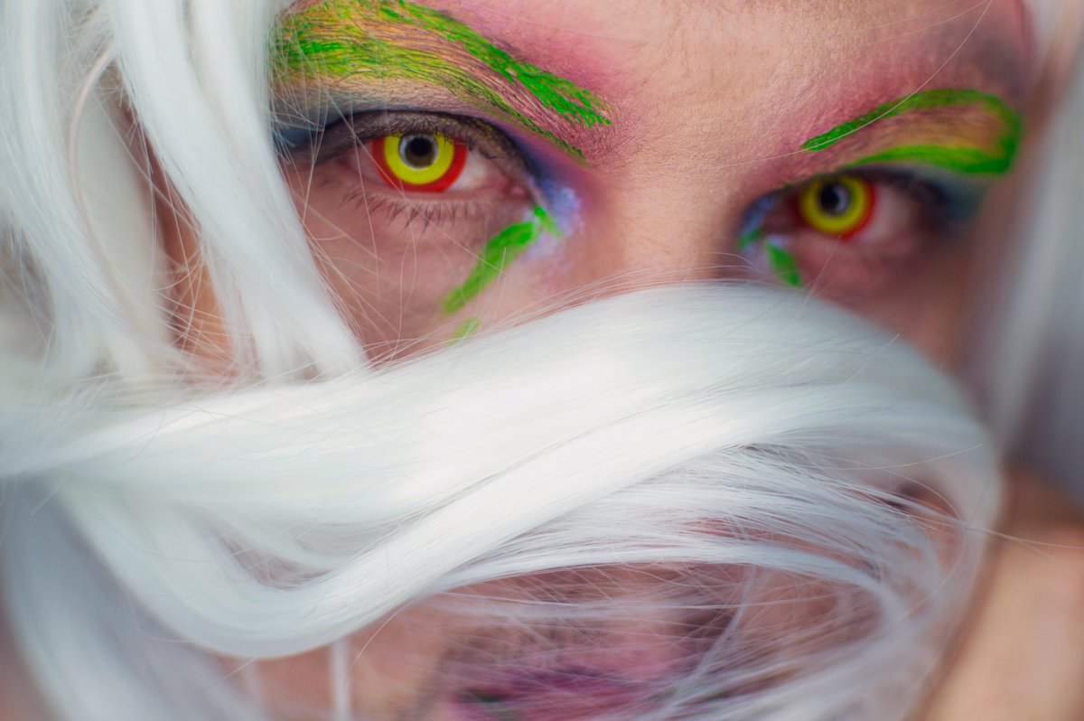 Sometimes contacts will take a look to another level.  Right now <a href="/RainbowStation/">The Rainbow Station</a> has some fun contacts on sale for halloween.  Also you now can use code BlendBeast to save even more.   These contacts are very comfortable to wear and will take your look to a new level.