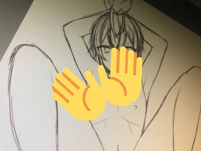 目を丸く描くか縦長に描くか毎回迷う。今回は丸目でかいてみる。 