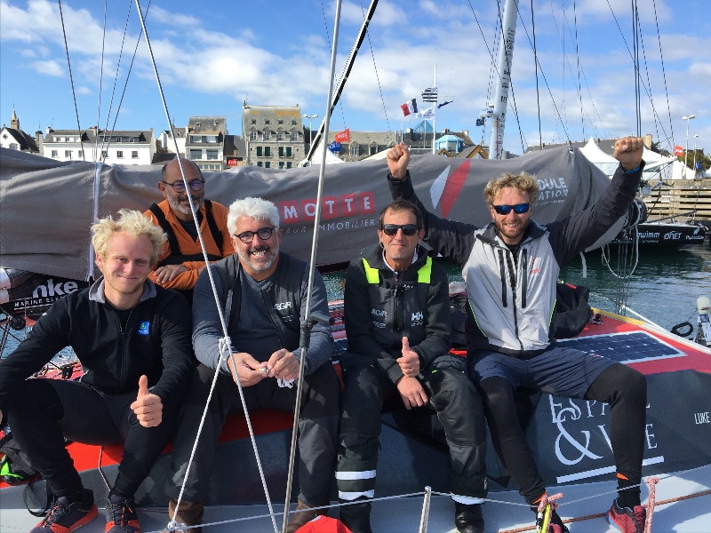 Victoire du SPI Ouest France en Class40 le week-end dernier ! 🏆 Luke Berry ne pouvait terminer sa saison de meilleure façon ! 😀 #GoLamotteModuleCreation #Victoire - mailchi.mp/98a5c3f62e8a/u…