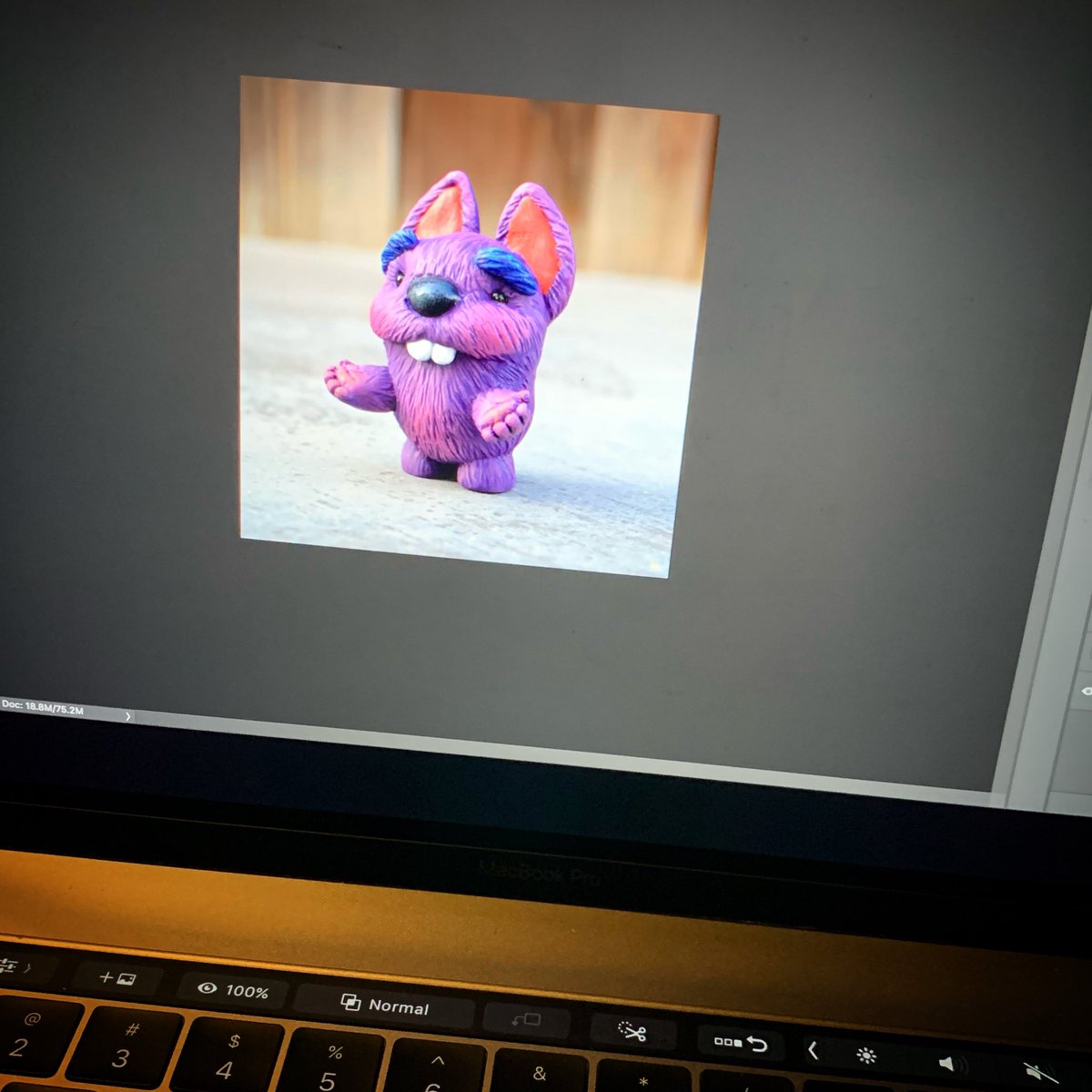 vanessa_ramirez's tweet photo. Editing images. As one does. #storerestock #imageediting #monster #originalart https://t.co/K5k2jFa8m8