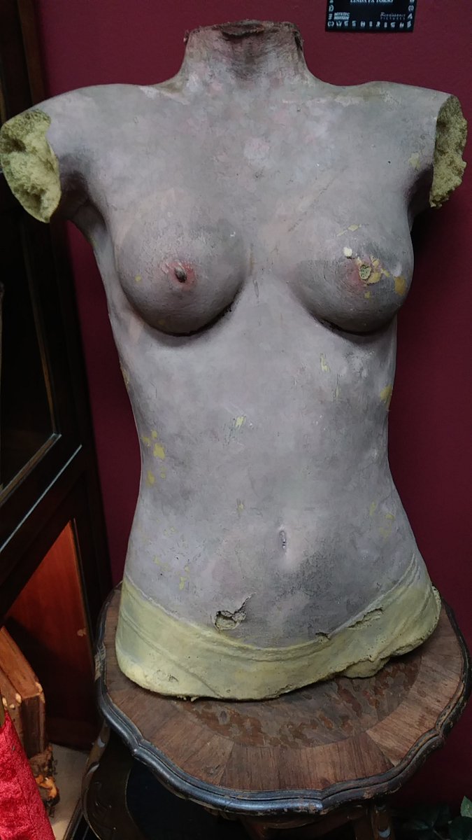 Some screen used props from EVIL DEAD 1, 2 and Army of Darkness