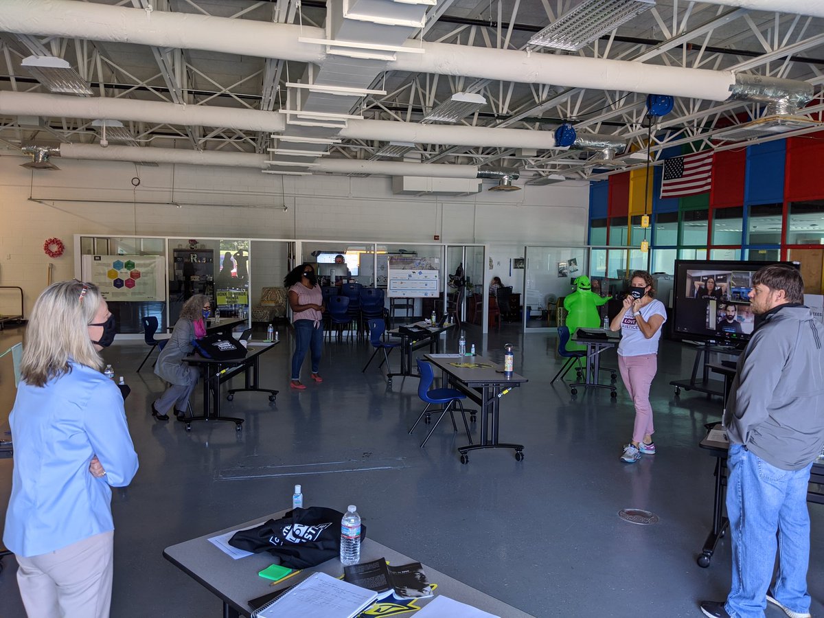 kalebrashad's tweet photo. Launching long-term #SchoolRedesign Partnership: @HopewellSchools + @hthgse
"Advancing equity through Anti-Racist #DeeperLearning, centering love, justice & the collective liberation of everybody"
YO!!!!! LET'S GO!!!!
https://t.co/4HWEoX7Eyn❤️🔥 https://t.co/5Euf2RpRa9