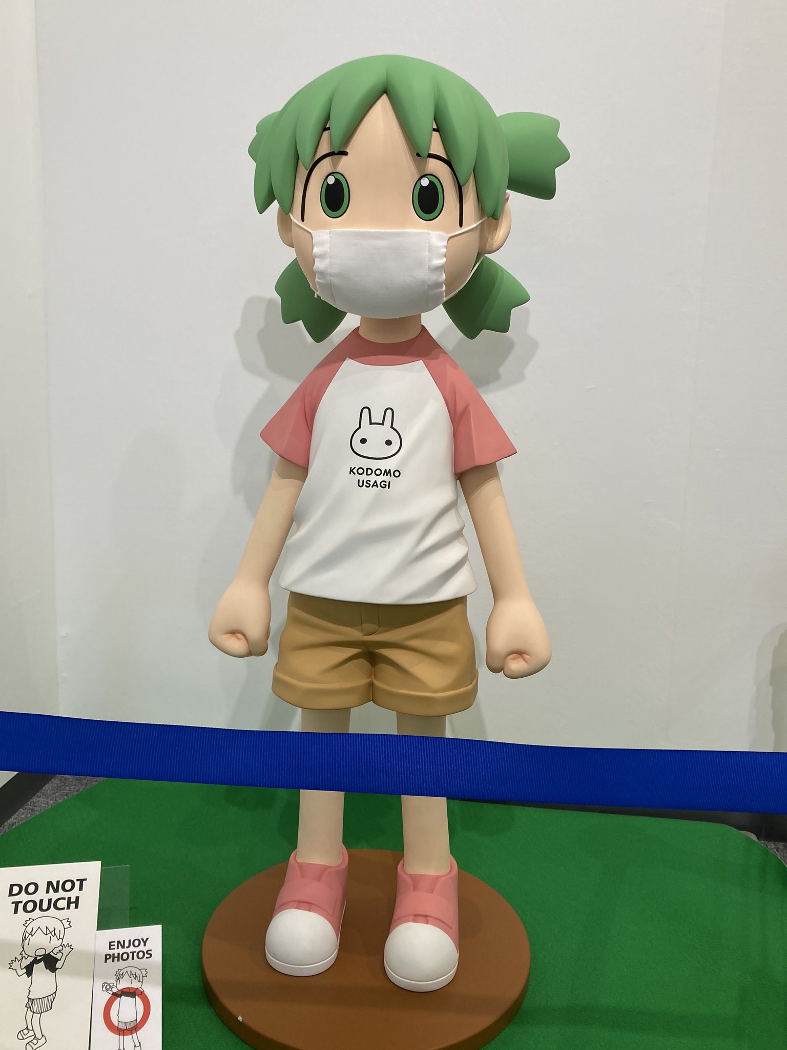 はちうん よつばと 原画展 何回か見たことがあるけどやっぱり凄い 書き込み量もやけど 背景もフリーハンドで描いてるとこもあって驚愕した あんだけ描いてるのに原稿用紙が綺麗すぎやろ はちうん よつばと 原画展 何回か見たことがあるけどやっぱり凄い 書き込み量もやけど 背景もフリーハンドで描いてるとこもあって驚愕した あんだけ描いてるのに原稿用紙が綺麗すぎやろ
