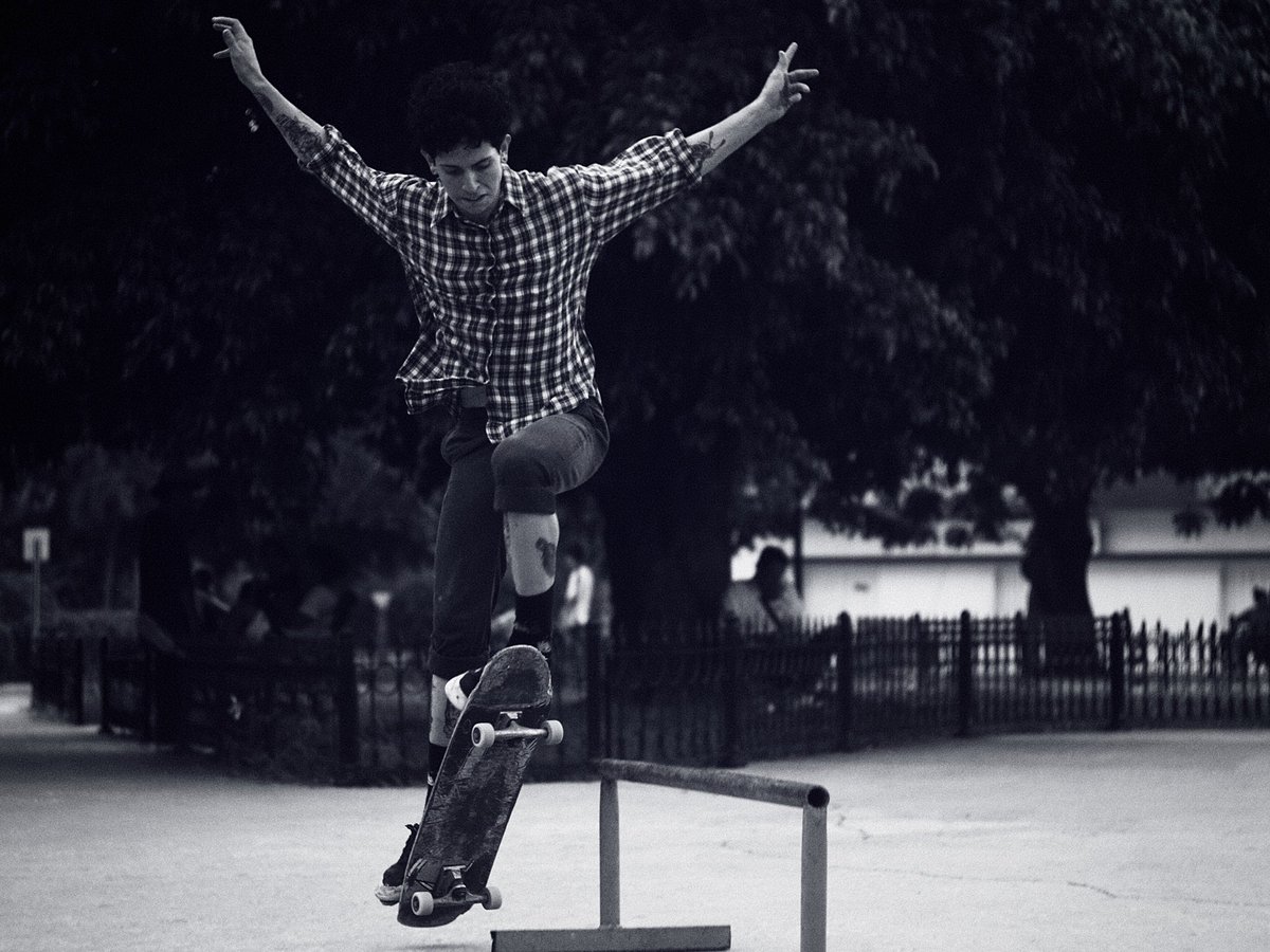 skate_ladyCuba's tweet photo. Holguín on fire🔥🔥🔥🇨🇺
Pic: @fredmunsterart

 #documentalskateencuba #skate #cuba #cubaskate #skaters #skaterstyle  #skatercubanos #skaterscubanos #skate #skateboard #documentary #skatedocumentary https://t.co/GzaryjQO1k