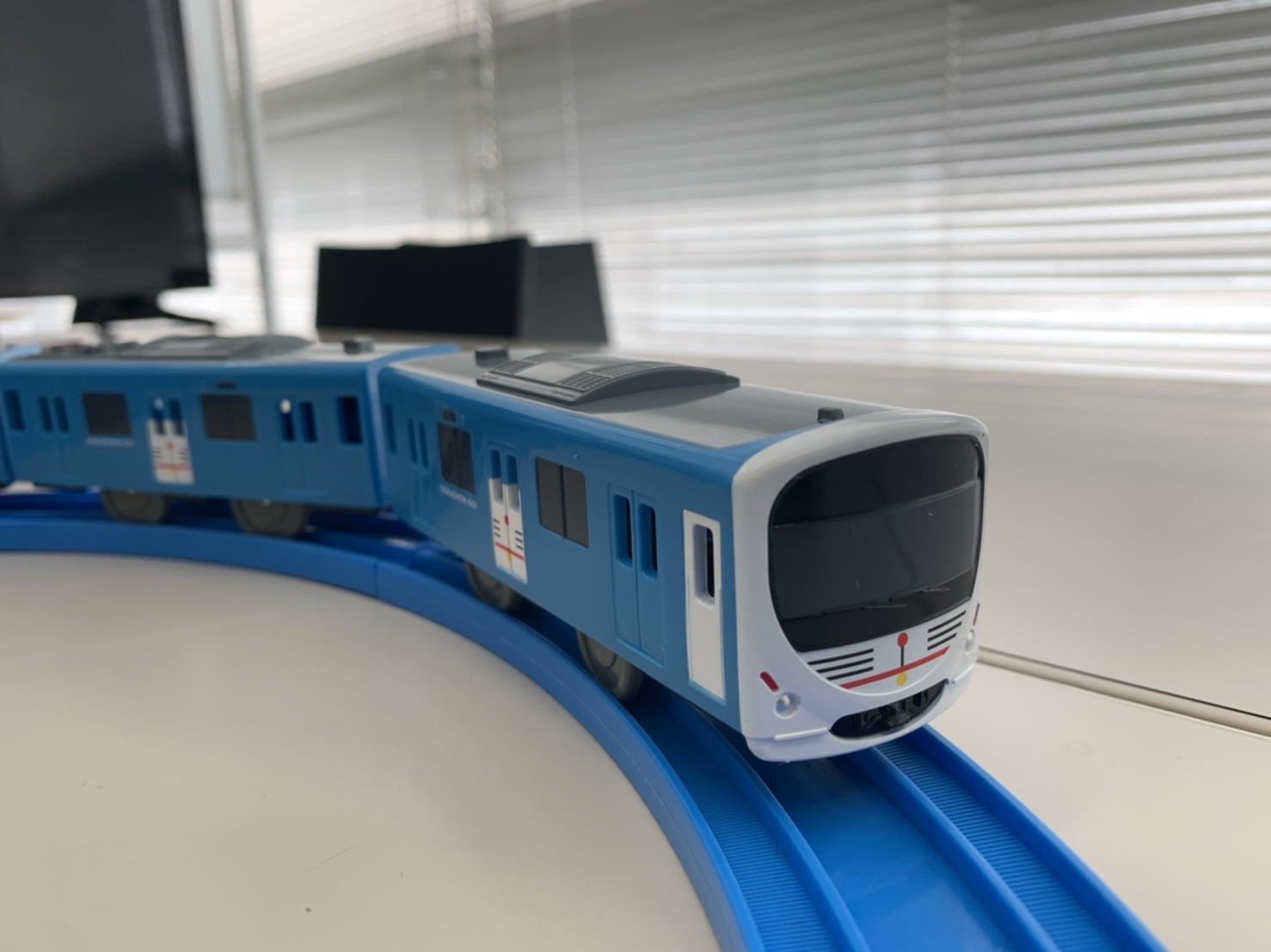 タカラトミー على تويتر 商品担当の功名な罠にまんまとハマったので 紹介します 本日 西武鉄道さんから発表された ドラえもんラッピング車両 西武鉄道系 Doraemon Go ドラえもんごう をプラレールで早速商品化します 12月発売ですのでお楽しみにー