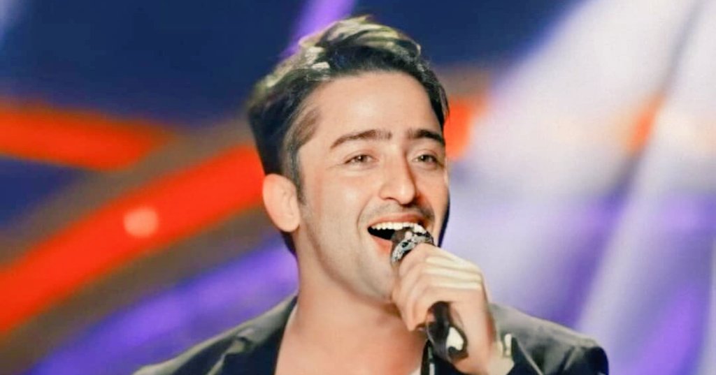 When He Sings..His Deep VOICE..Is Always D Prettiest ChoiceShines like D SunlightDat holds me Tight.When He Narrates His Poetry..His VOICE Blossoms like a Flower& I know dats his PowerCoz He Only can Bring Peace In Our Hearts Empty Space..+ #ShaheerSheikh