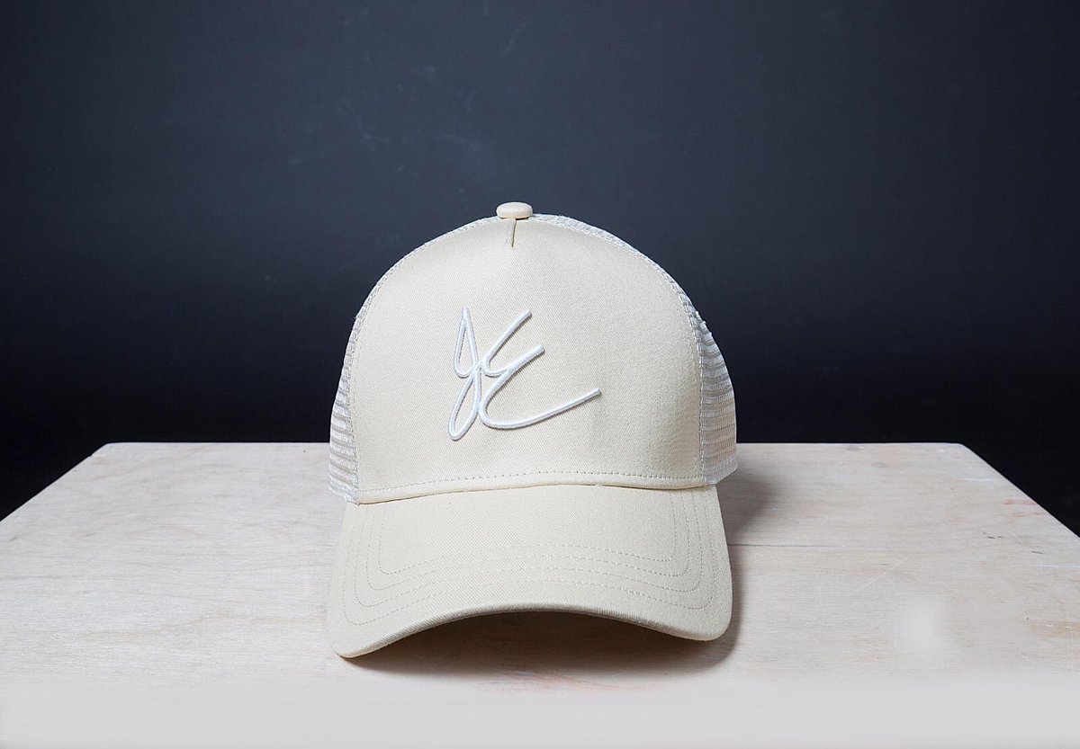 JELONDONUK's tweet photo. JE Signature White Sand Cap | Subtle Signature Cap made of breathable cotton available online!
Limited Stock ❌
https://t.co/235Z0pnIZb
#shopping #cap #truckercap #OnlineShop #outfit #fashionstyle https://t.co/CZtWkAWhLD