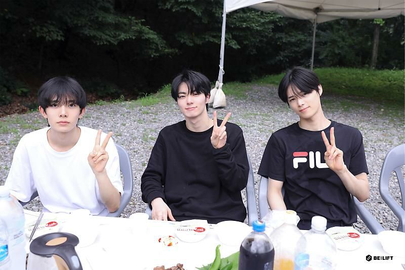 RimRos's tweet photo. Visual Attack hyung nya iland ๐
#ILAND_K
#ILAND_HEESUNG
#ILAND_YOUNGBIN
#ilandtrainingcamp https://t.co/kL03i9ZTY8