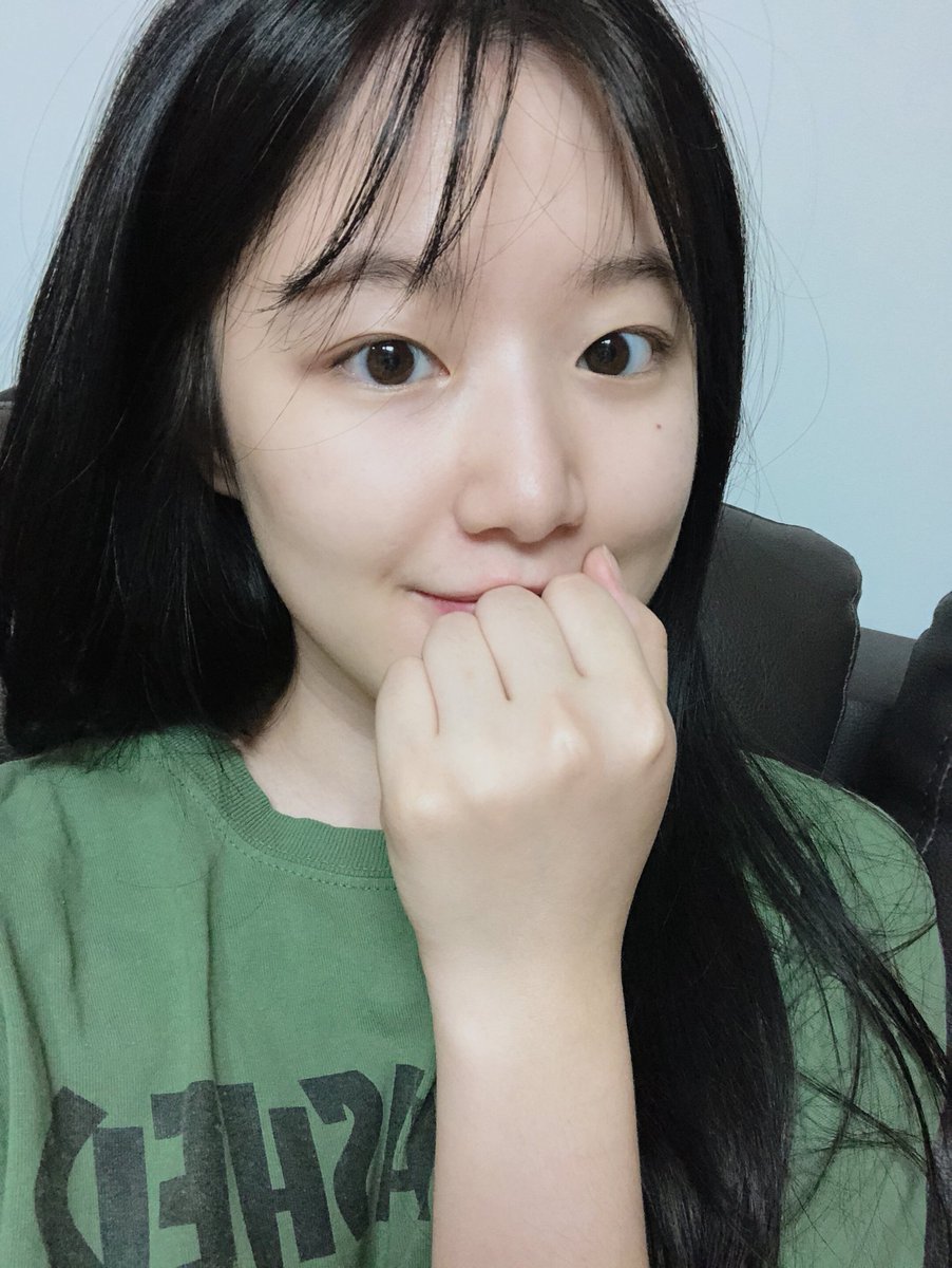 i-dle (아이들) tweet media