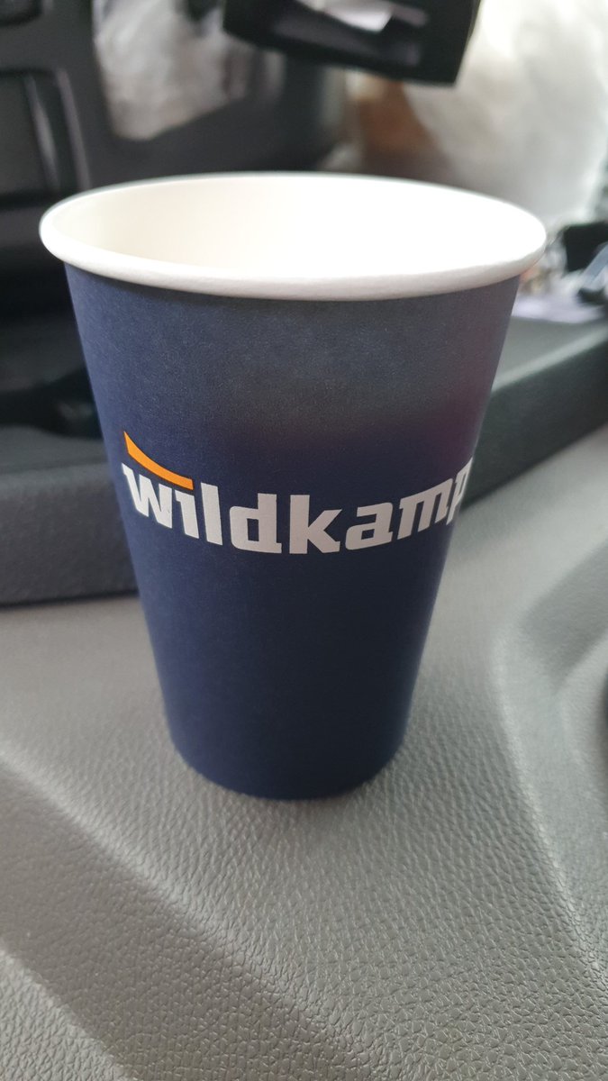 Erik_Huisman's tweet photo. "toilet en koffieautomaat allรฉรฉn beschikbaar voor chauffeurs en extern bezoek" kijk! Zo kan het ook!! Pluimpje! @Wildkamp #wildkamp #jarola #trotsopvervoer https://t.co/z7Xfk2yM7u https://t.co/NLeYtwiiiL