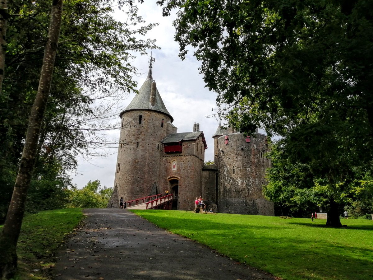 Number 19 - set in the ancient beech woods of Fforest Fawr, Castell Coch is Cardiff's 13th century fairytale castle. Beautiful inside and out, it's well worth a visit (and the surrounding walks are spectacular). Open Wednesday to Sunday  #cardifflocallockdown