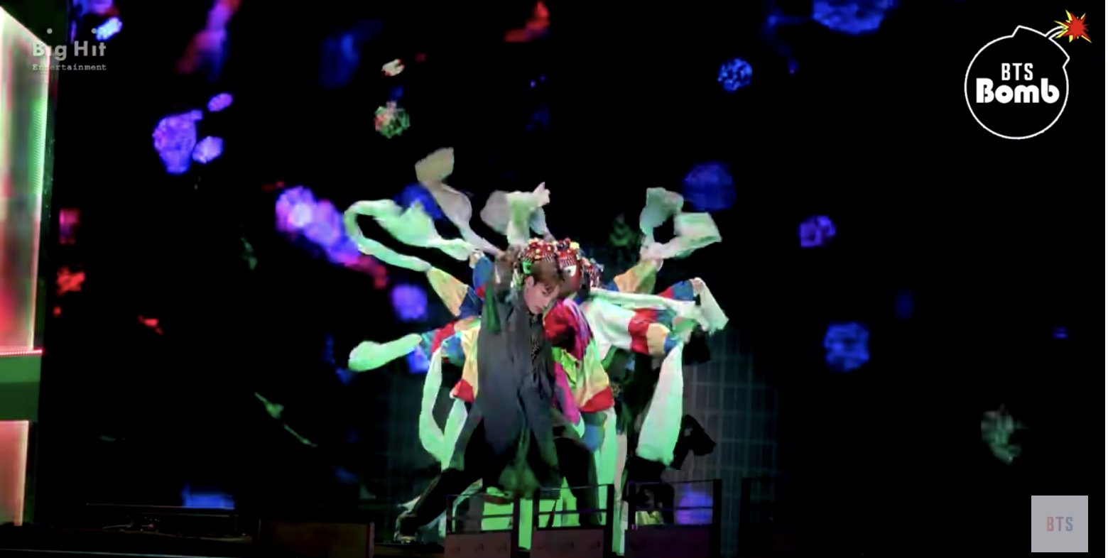 Christa There Are Many Samul Nori And Other Traditional Korean Music Elements In Idol The Spinning Jumps In The Choreo Is One Example Also Are The Exclamations Of Ursoo