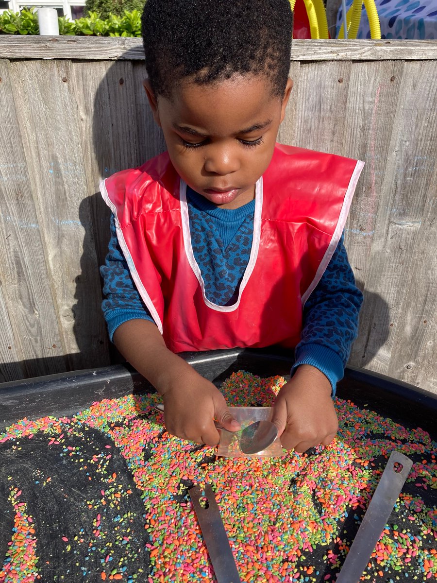 This week nursery are making their mark <a href="/RockliffeManor/">Rockliffe Manor</a>  #markmaking #eyfs