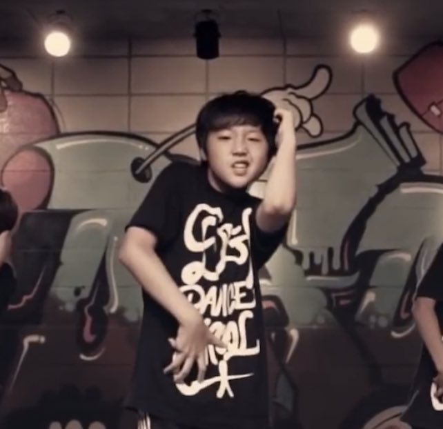 เด่กที่ไหนมาเต้นoverdose🥺