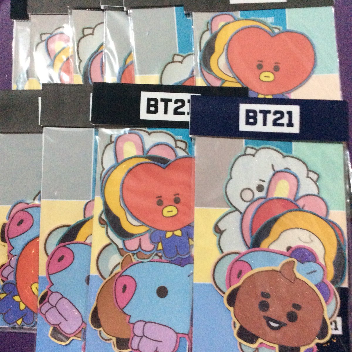 Baby BT21 glittered sticker setsPhp 85.00 / set10 slotscomment: mine + BT21 sticker set