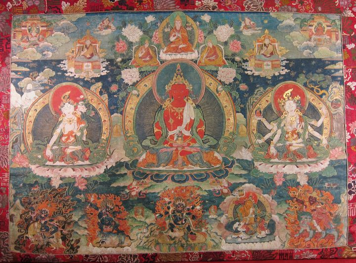 Very beautiful thangka, in a time openly the Dorje Shugden and the Dalai Lama, were not at odds. It was also a time when Je Pabongka was at his prime, giving teachings and benefitting sentient beings continuously.

tsemrinpoche.com/tsem-tulku-rin…